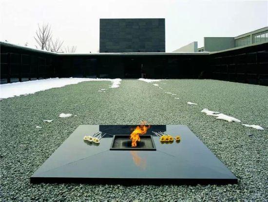 习近平参观南京大屠杀遇难同胞纪念馆提问68次