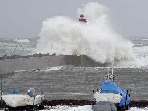 日本大风雪致死人数升至11人部分住宅被海水浸泡